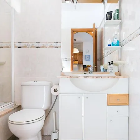 Sea & Pool View In Apartmán *