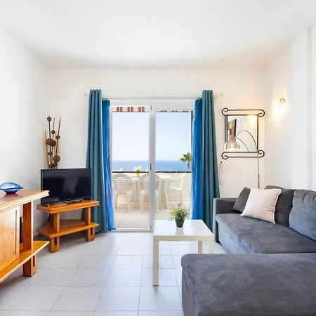 Sea & Pool View In Appartement *
