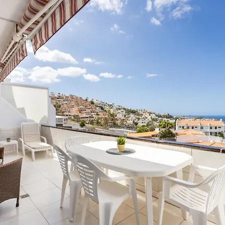 Appartamento Sea & Pool View In
