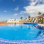 Apartament Sea & Pool View In