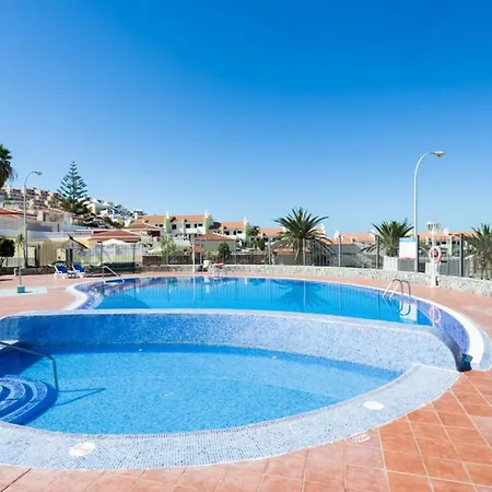 Sea & Pool View In Apartment *