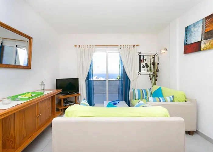 Sea & Pool View In Апартаменты Адехе